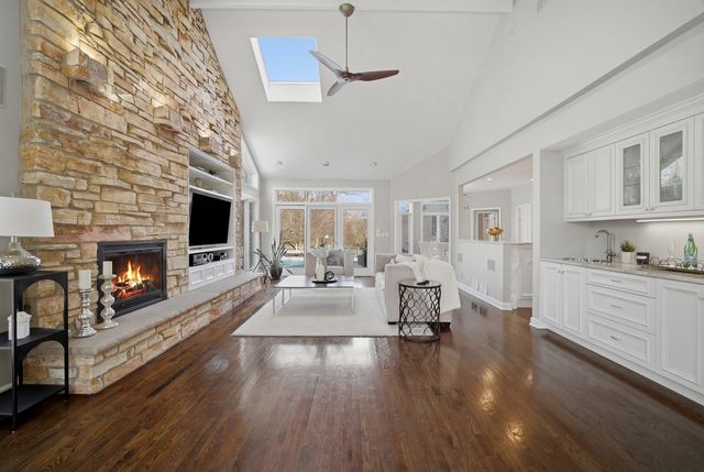 406 Woodley Woods, Winnetka, IL 60093