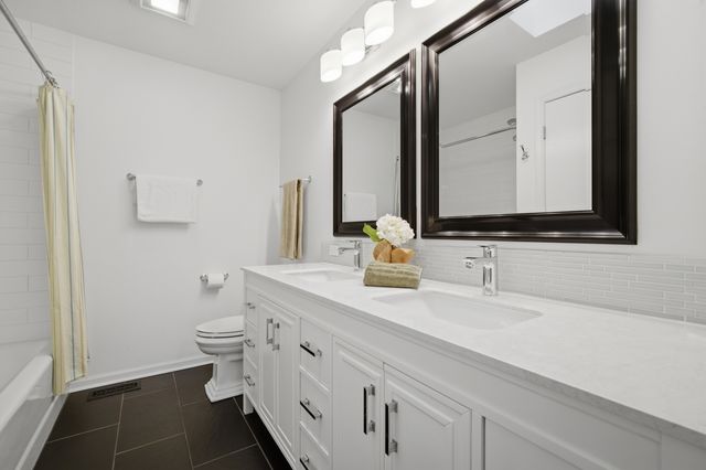 406 Woodley Woods, Winnetka, IL 60093