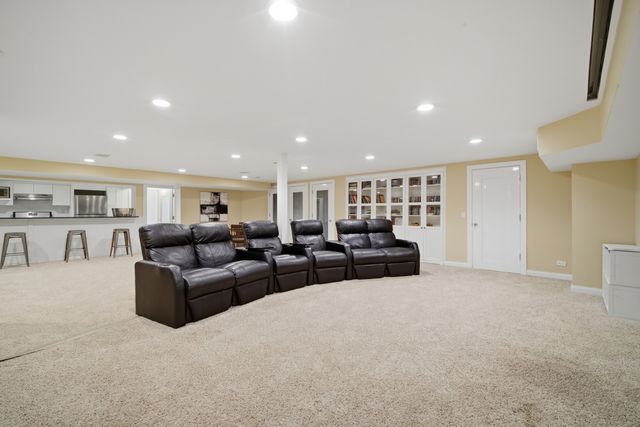 406 Woodley Woods, Winnetka, IL 60093