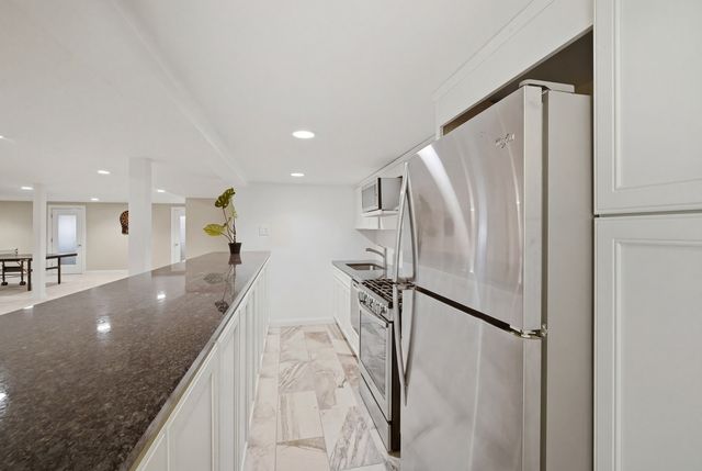 406 Woodley Woods, Winnetka, IL 60093
