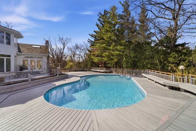 406 Woodley Woods, Winnetka, IL 60093