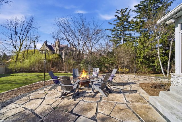 406 Woodley Woods, Winnetka, IL 60093