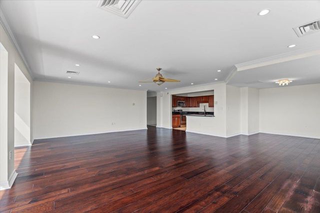 655 S Riverside Dr Apt 308, Memphis, TN 38103