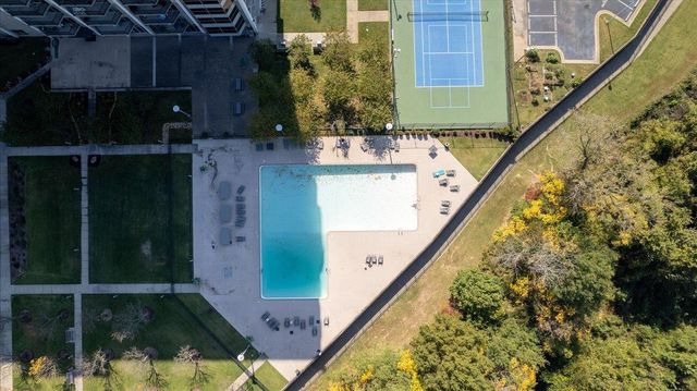 655 S Riverside Dr Apt 308, Memphis, TN 38103