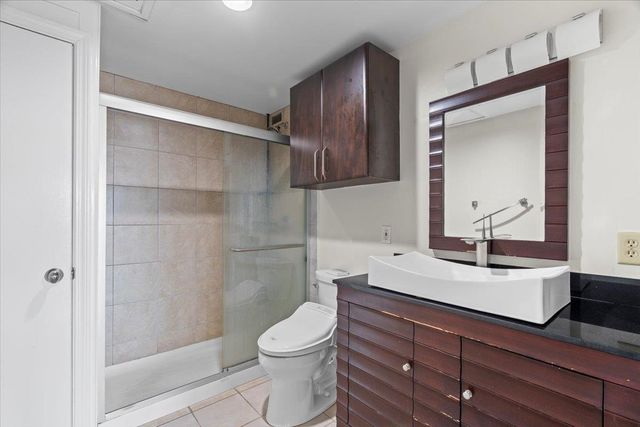 655 S Riverside Dr Apt 308, Memphis, TN 38103