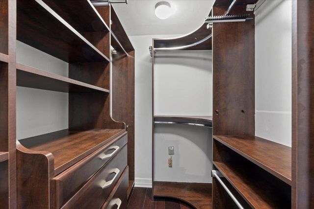 655 S Riverside Dr Apt 308, Memphis, TN 38103