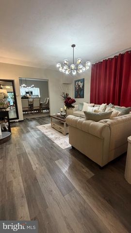549 E CHELTENHAM AVE, Philadelphia, PA 19120