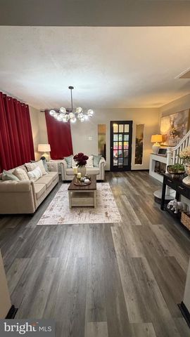 549 E CHELTENHAM AVE, Philadelphia, PA 19120
