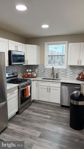 549 E CHELTENHAM AVE, Philadelphia, PA 19120