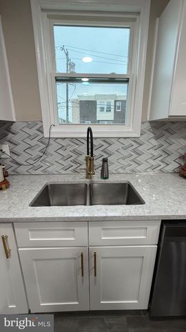 549 E CHELTENHAM AVE, Philadelphia, PA 19120