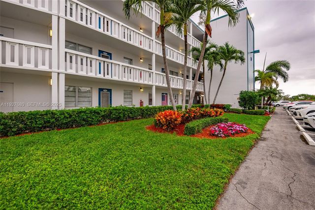 1061 Exeter D 1061 D, Boca Raton, FL 33434