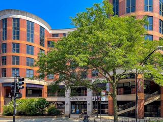 350 W Belden Avenue 511, Chicago, IL 60614