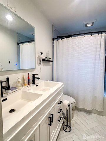 343 Perrine Avenue, Piscataway, NJ 08854