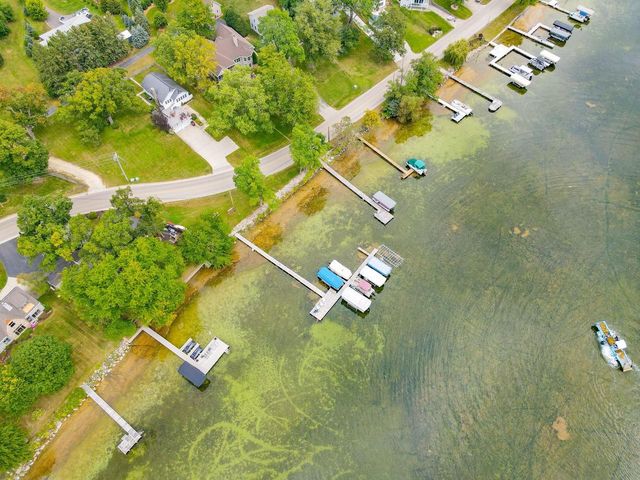 N4522 Park Road, Cambridge, WI 53523