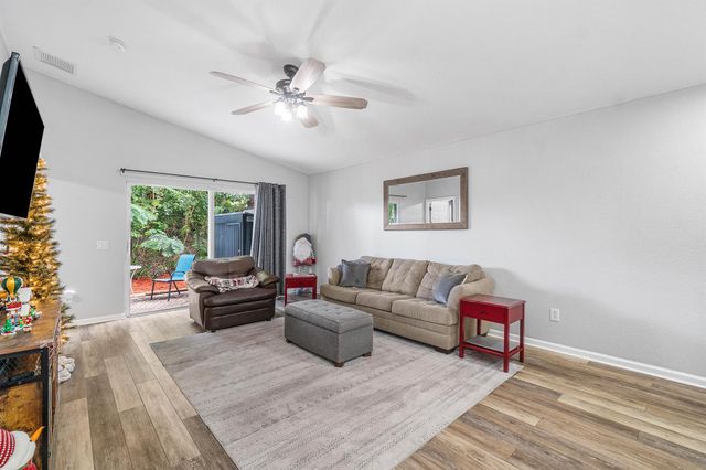 5112 Aurora Lake Circle, Greenacres, FL 33463