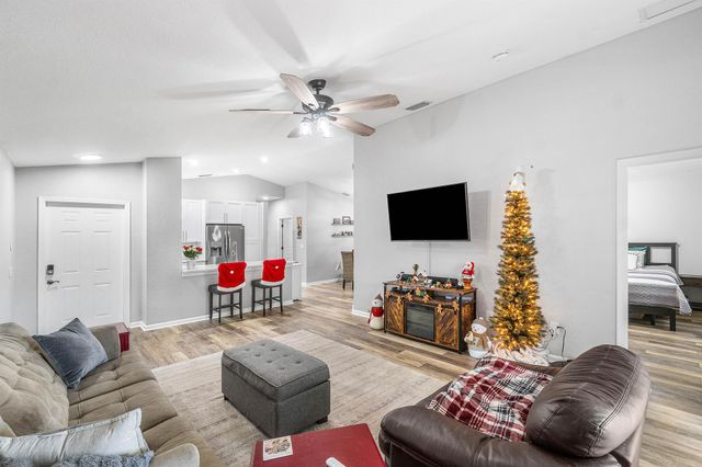 5112 Aurora Lake Circle, Greenacres, FL 33463