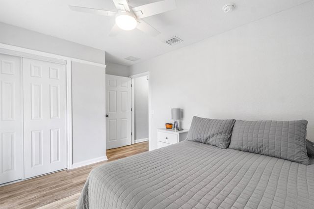 5112 Aurora Lake Circle, Greenacres, FL 33463