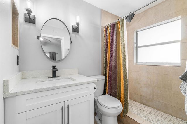 5112 Aurora Lake Circle, Greenacres, FL 33463