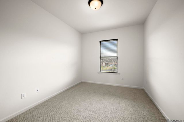 8890 Black Birch Ave, Zachary, LA 70791