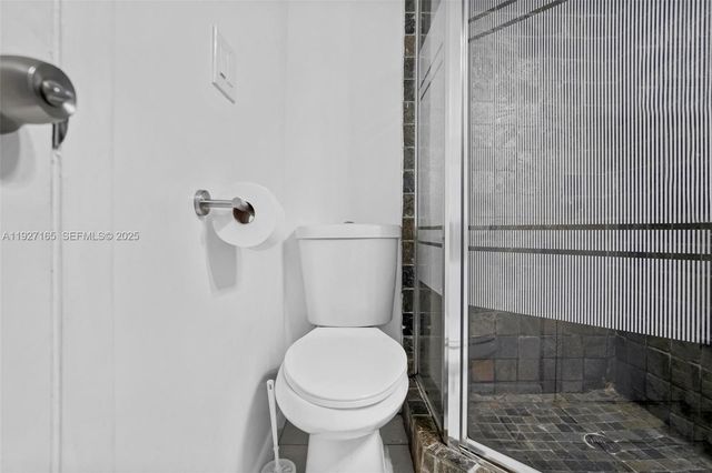 3545 NE 167th St 208, North Miami Beach, FL 33160