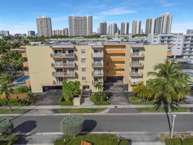 3545 NE 167th St 208, North Miami Beach, FL 33160