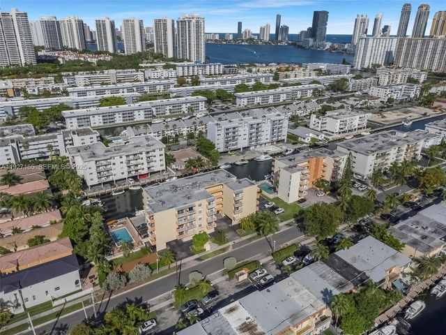 3545 NE 167th St 208, North Miami Beach, FL 33160