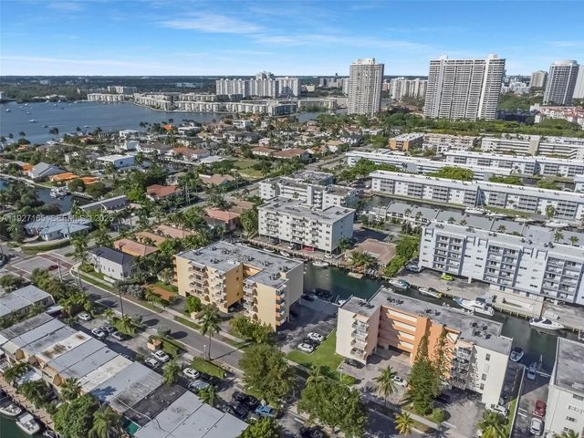 3545 NE 167th St 208, North Miami Beach, FL 33160