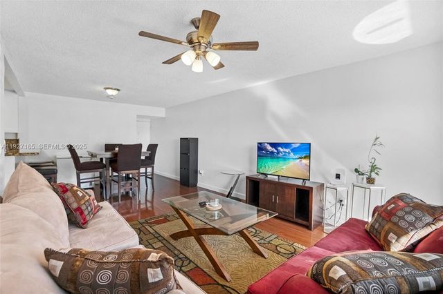 3545 NE 167th St 208, North Miami Beach, FL 33160