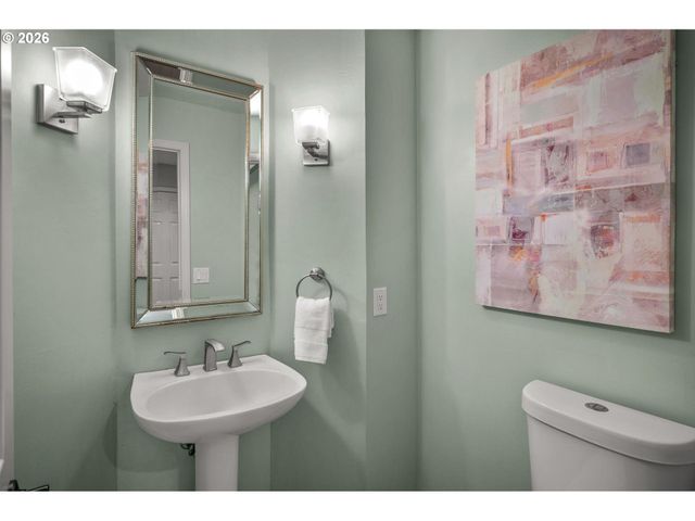 5575 SUNCREEK Dr, Lake Oswego, OR 97035