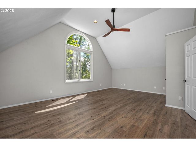 5575 SUNCREEK Dr, Lake Oswego, OR 97035