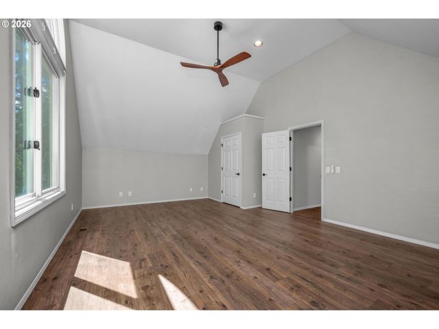 5575 SUNCREEK Dr, Lake Oswego, OR 97035