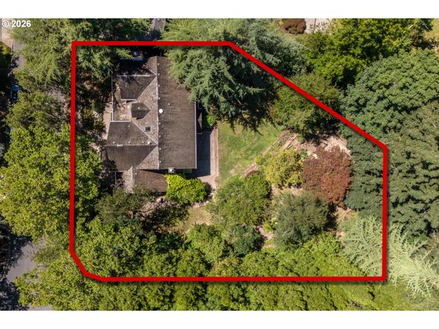 5575 SUNCREEK Dr, Lake Oswego, OR 97035
