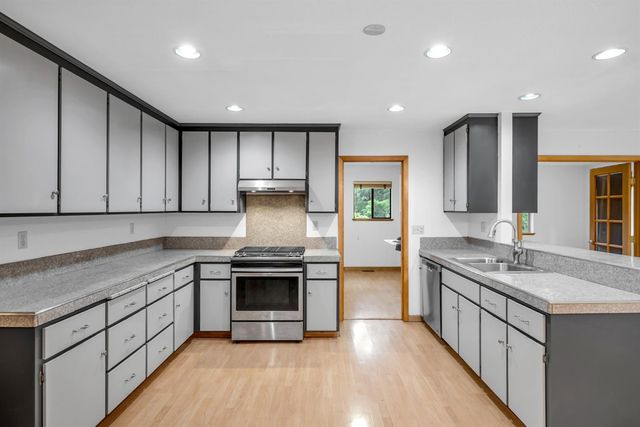 2923 Kimberly Ln, Pollock Pines, CA 95726