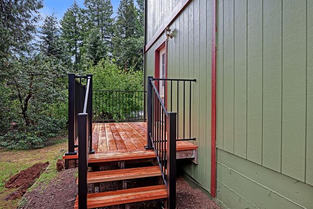 2923 Kimberly Ln, Pollock Pines, CA 95726