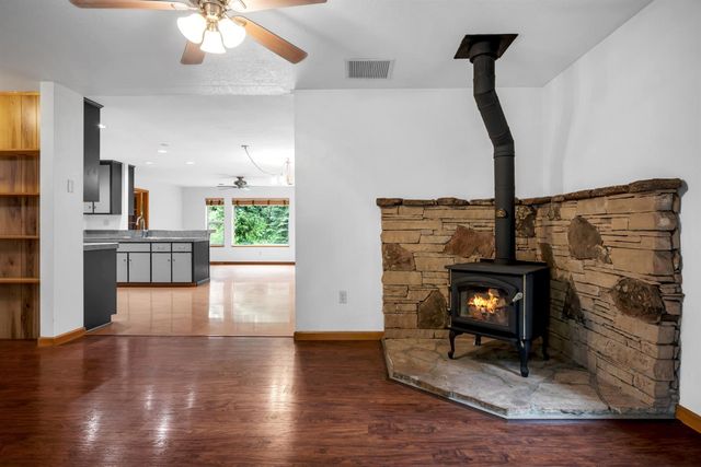 2923 Kimberly Ln, Pollock Pines, CA 95726