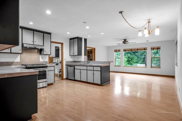 2923 Kimberly Ln, Pollock Pines, CA 95726