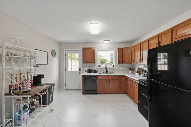 995 E Gray Street, Martinsville, IN 46151