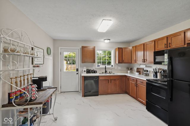 995 E Gray Street, Martinsville, IN 46151