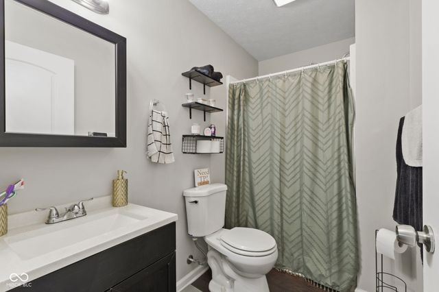 995 E Gray Street, Martinsville, IN 46151