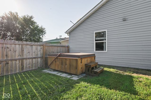 995 E Gray Street, Martinsville, IN 46151