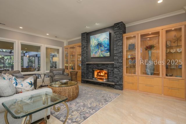 65 N Port Royal Dr, Hilton Head Island, SC 29928