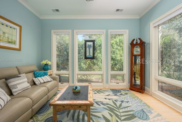 65 N Port Royal Dr, Hilton Head Island, SC 29928