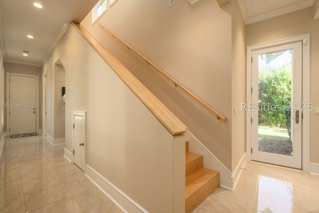 65 N Port Royal Dr, Hilton Head Island, SC 29928