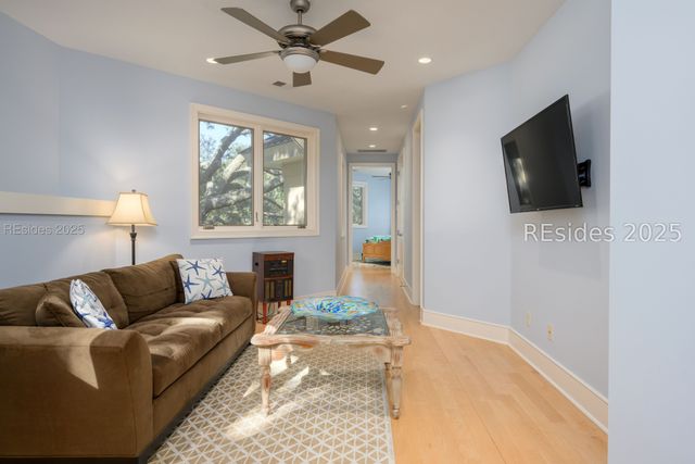 65 N Port Royal Dr, Hilton Head Island, SC 29928