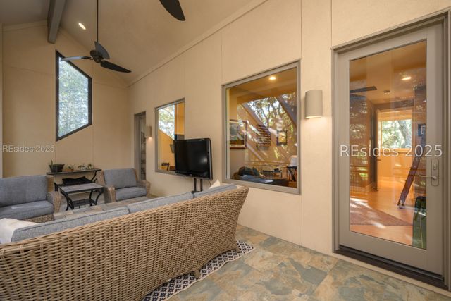 65 N Port Royal Dr, Hilton Head Island, SC 29928