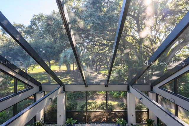 65 N Port Royal Dr, Hilton Head Island, SC 29928