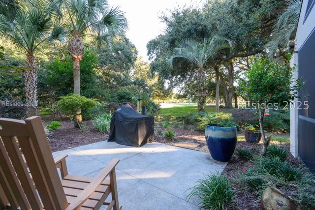 65 N Port Royal Dr, Hilton Head Island, SC 29928