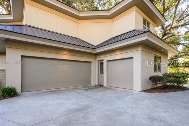 65 N Port Royal Dr, Hilton Head Island, SC 29928