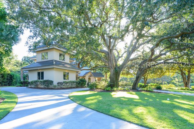 65 N Port Royal Dr, Hilton Head Island, SC 29928