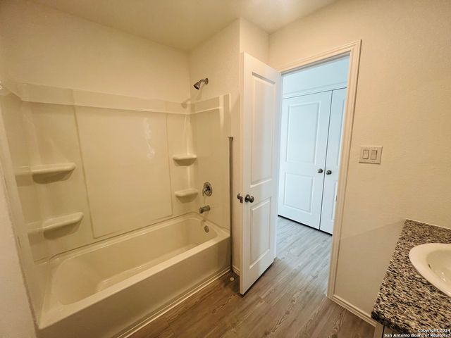 5475 Calton Bend, San Antonio, TX 78253